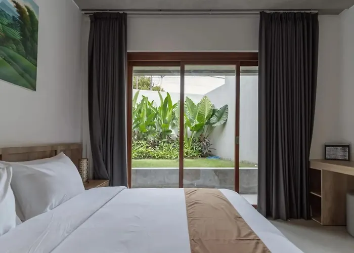 3 Bd With Private Swimming Pool Bed & Breakfast